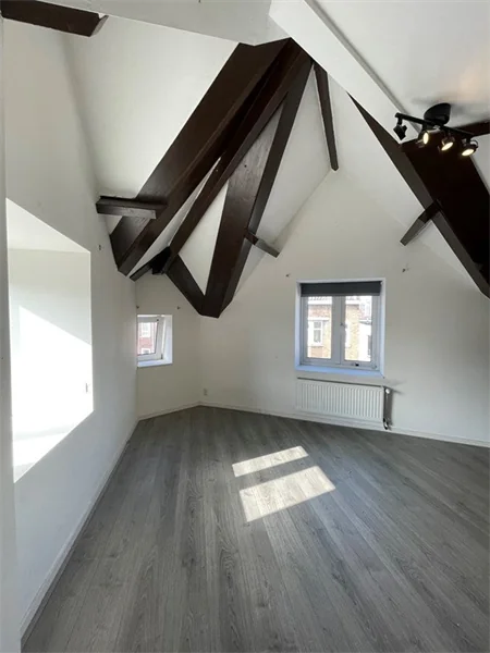 Foto van de Appartement gelegen aan de Crooswijkseweg in Rotterdam