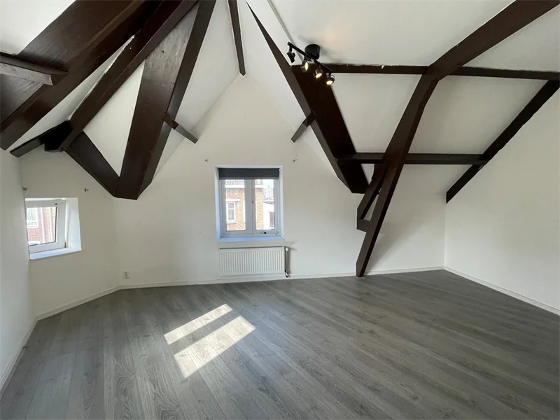 Foto van de Appartement gelegen aan de Crooswijkseweg in Rotterdam