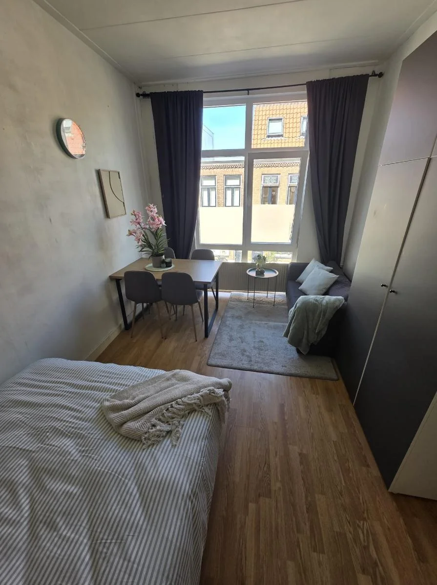 Foto van de Kamer gelegen aan de Van Lennepstraat in Utrecht