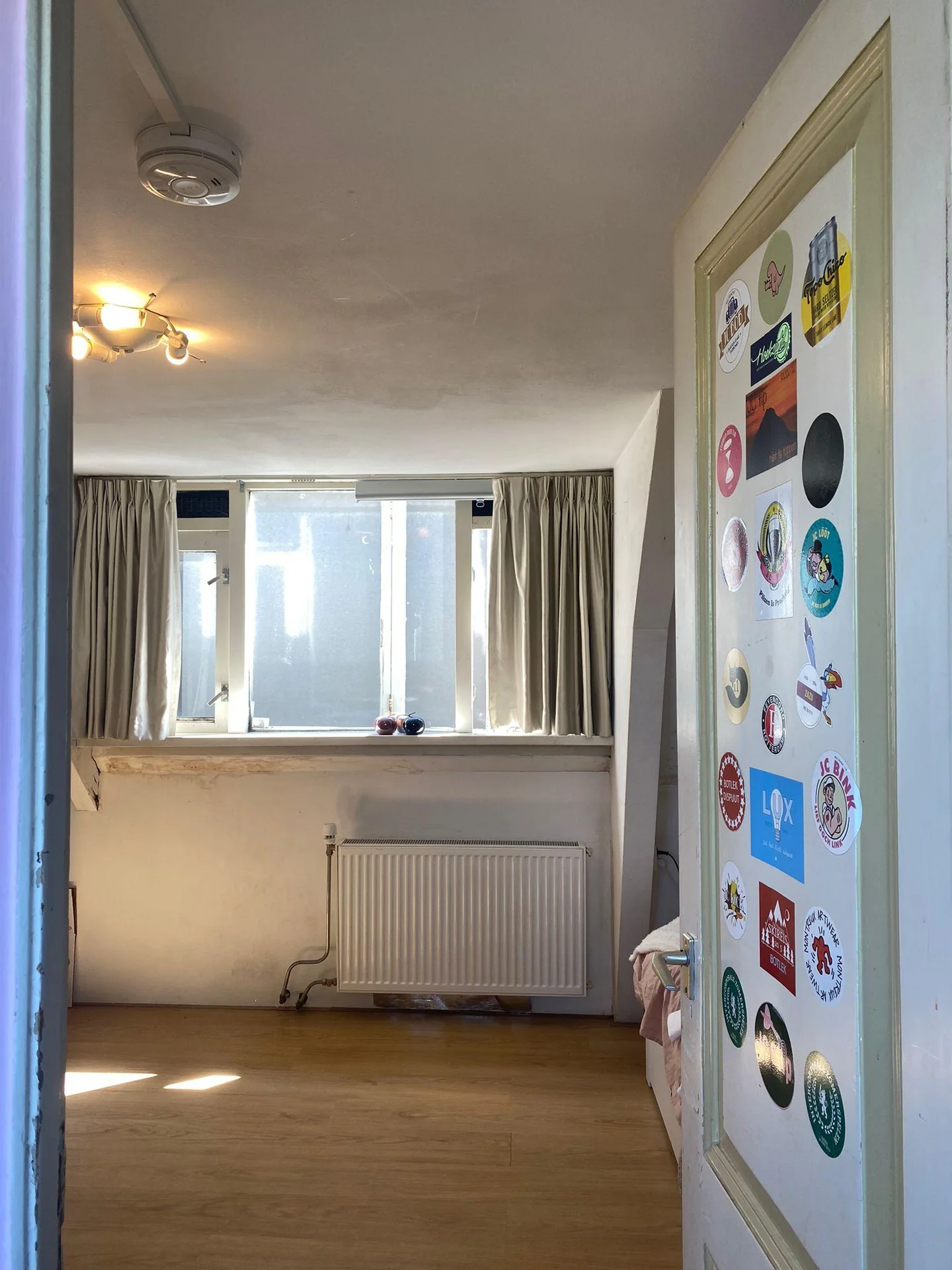 Foto van de Kamer gelegen aan de Oudedijk in Rotterdam