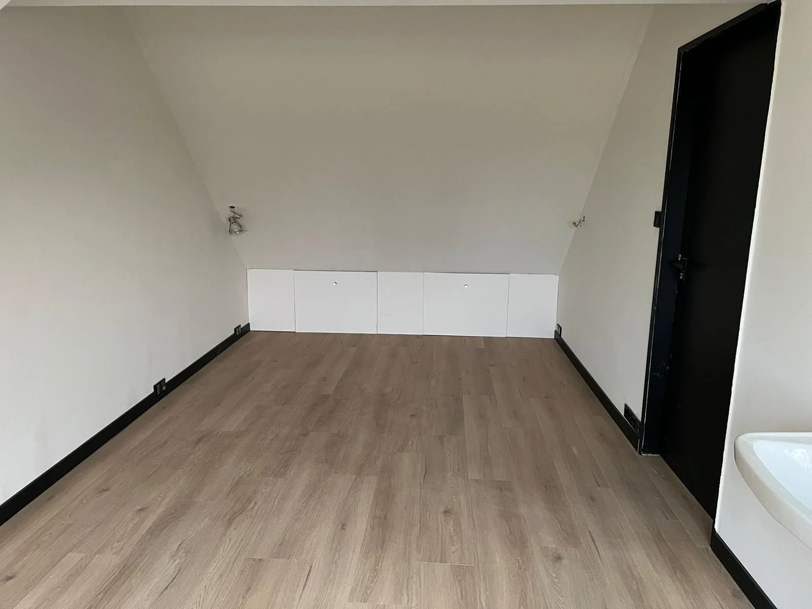 Foto van de Kamer gelegen aan de Van de Coulsterstraat in Tilburg