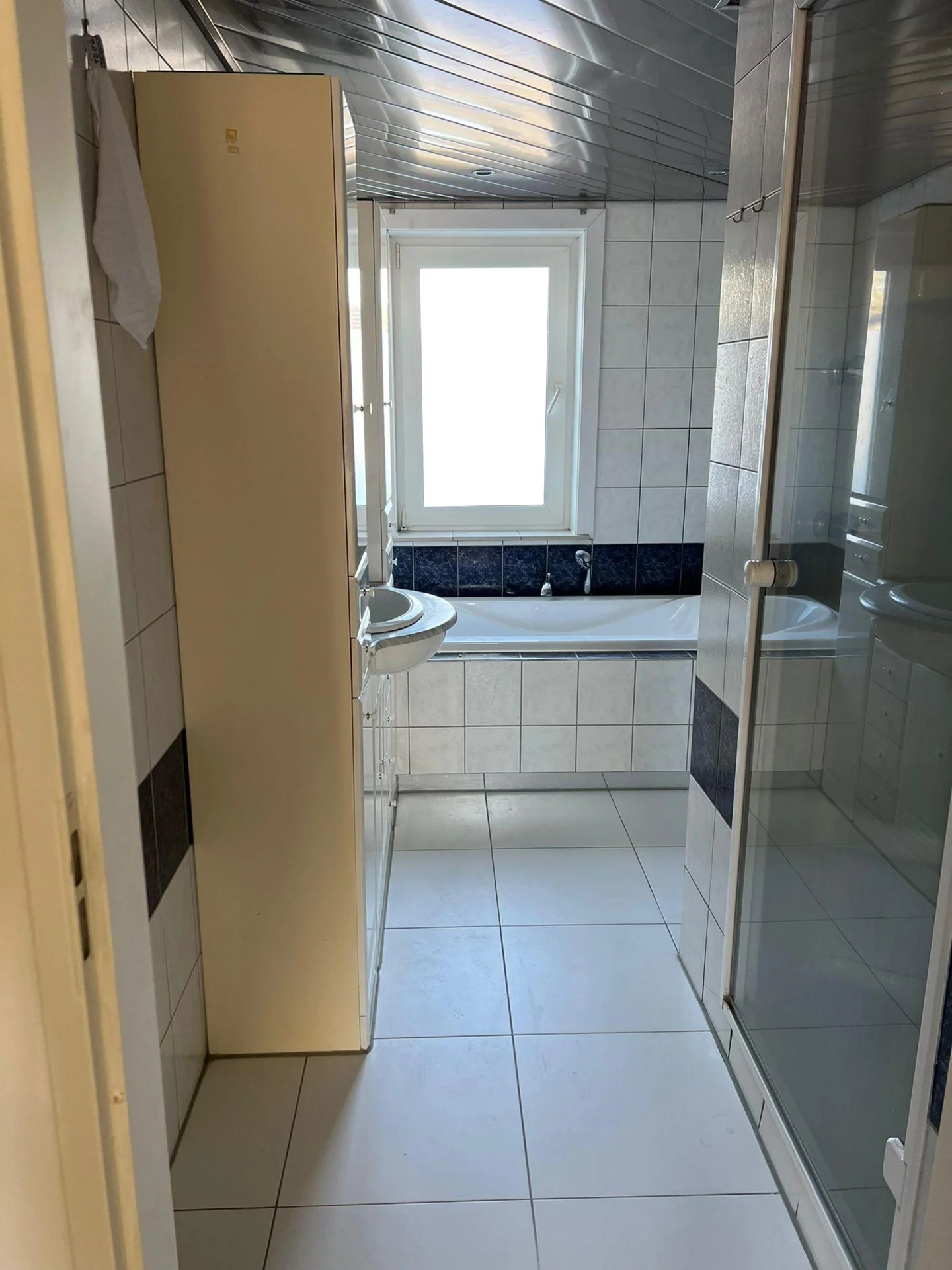 Foto van de Kamer gelegen aan de Van de Coulsterstraat in Tilburg