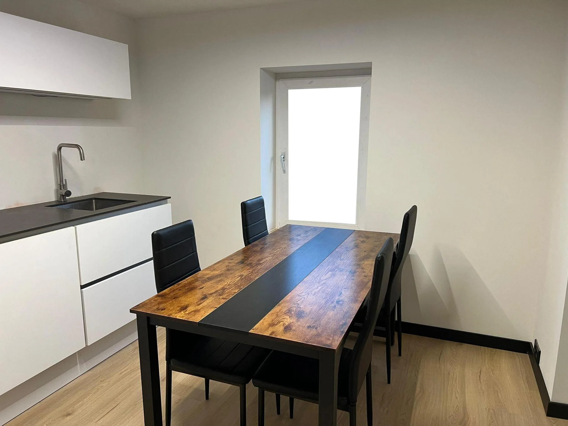 Foto van de Kamer gelegen aan de Van de Coulsterstraat in Tilburg