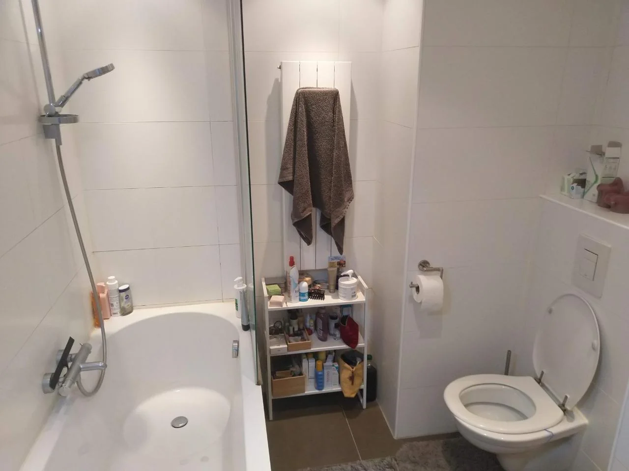 Foto van de Kamer gelegen aan de Albert van Dalsumlaan in Utrecht