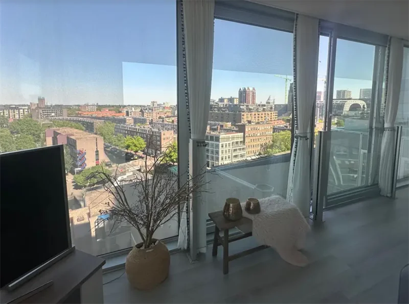 Foto van de Appartement gelegen aan de Halvemaanpassage in Rotterdam