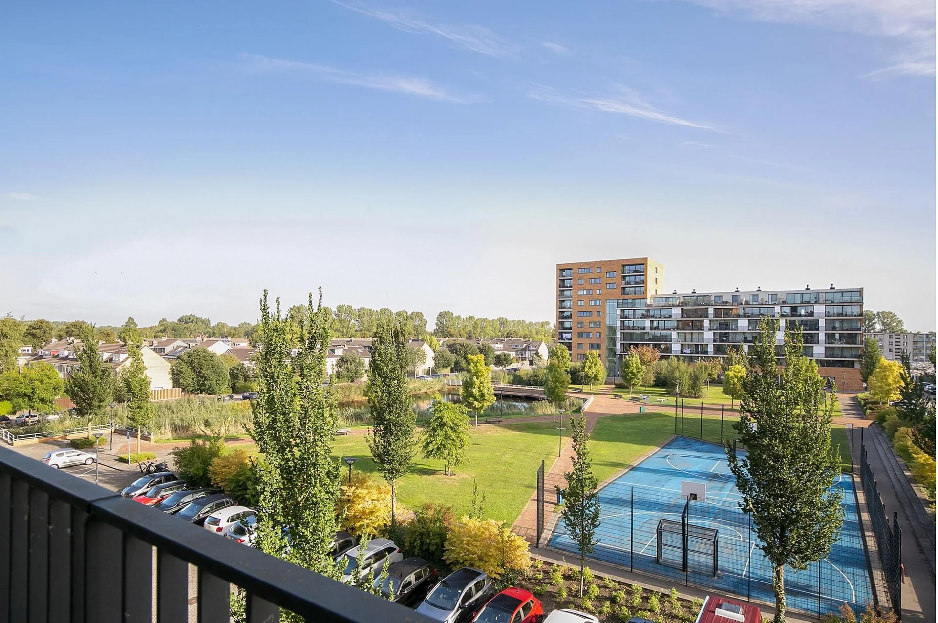 Foto van de Kamer gelegen aan de Buizerdhof in Capelle aan den IJssel