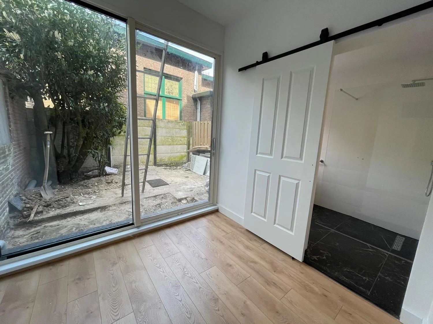 Foto van de Studio gelegen aan de Frans Bekkerstraat in Rotterdam