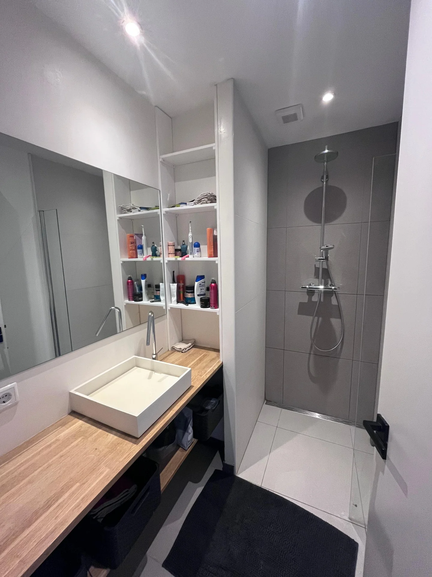 Foto van de Kamer gelegen aan de Karel du Jardinstraat in Amsterdam