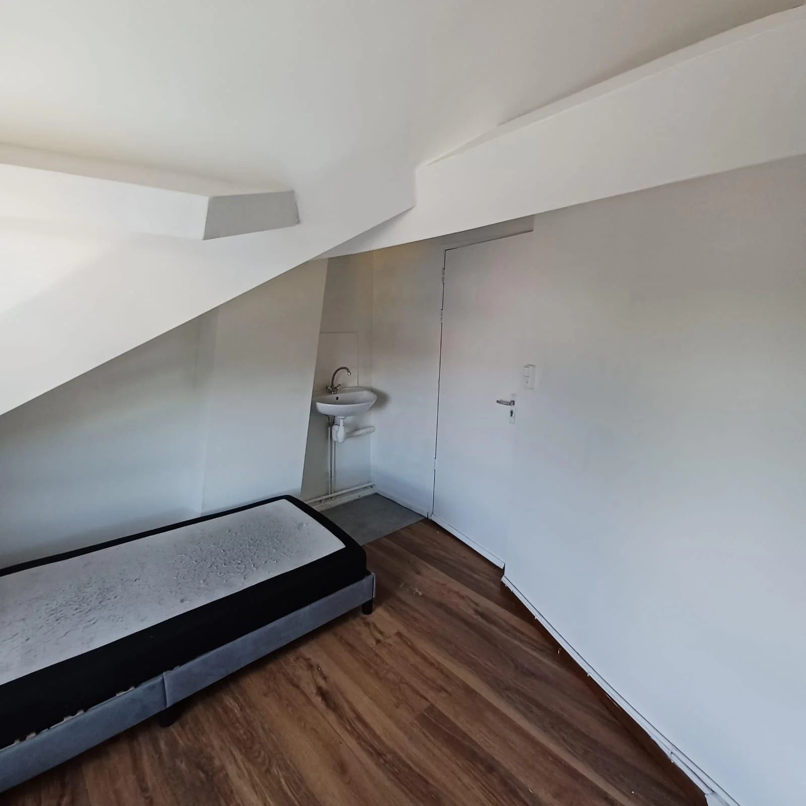 Foto van de Kamer gelegen aan de Bankastraat in Dordrecht