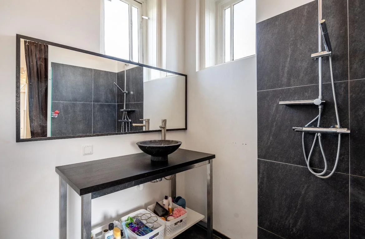 Foto van de Studio gelegen aan de Amstelkade in Amsterdam