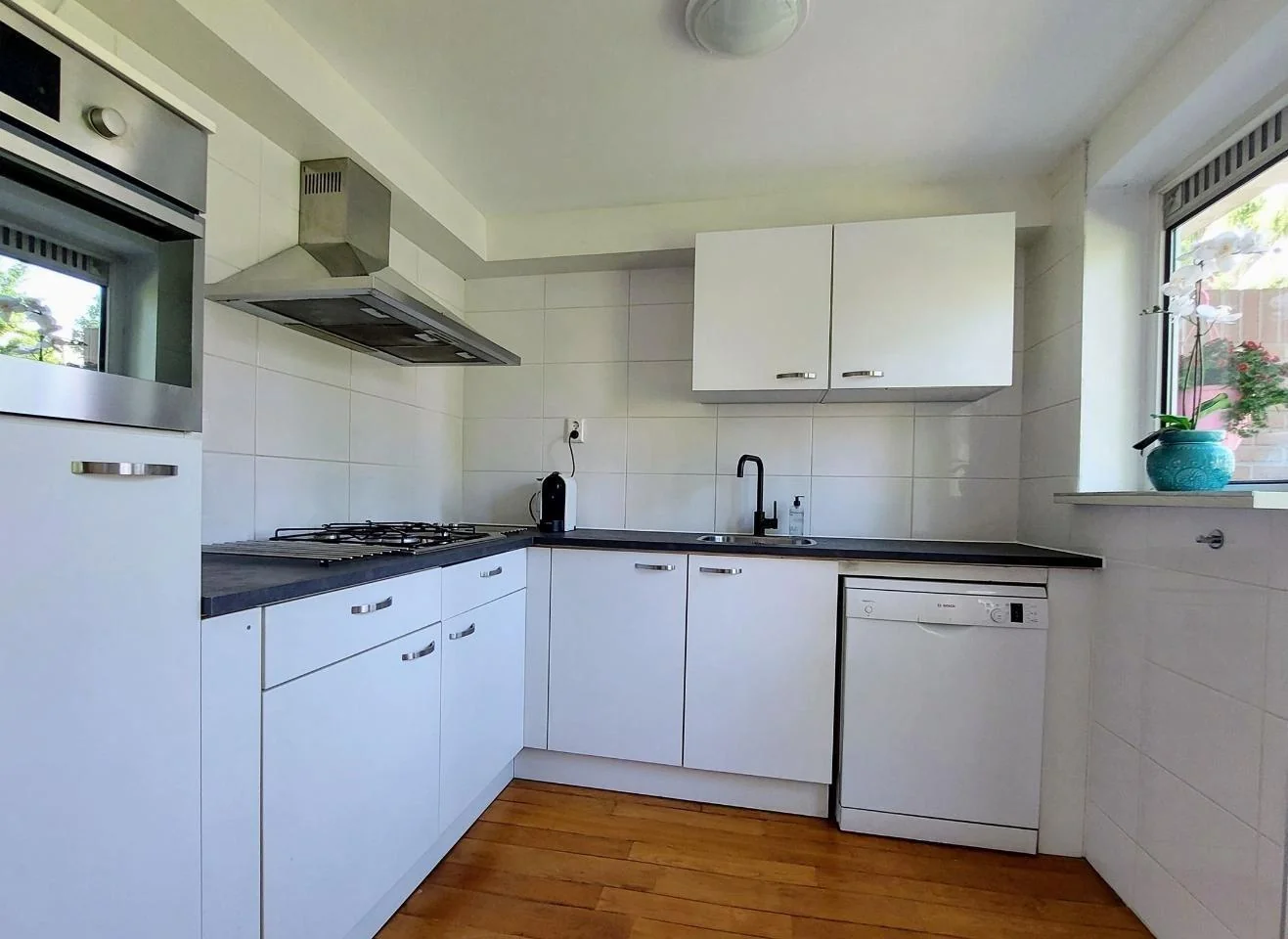Foto van de Kamer gelegen aan de Adriaen van Ostadelaan in Amstelveen