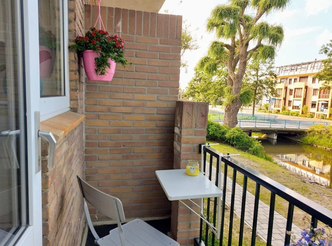 Foto van de Kamer gelegen aan de Adriaen van Ostadelaan in Amstelveen