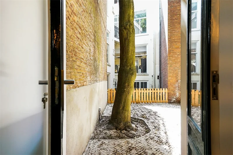 Foto van de Appartement gelegen aan de Buitenhof in Den Haag
