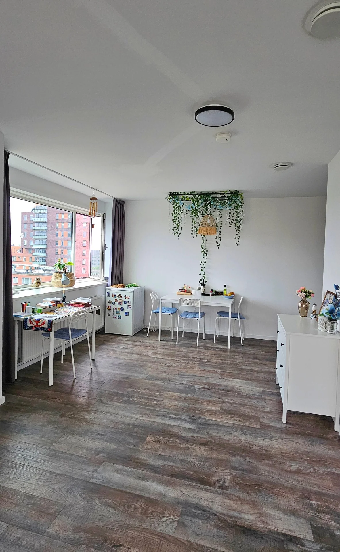 Foto van de Kamer gelegen aan de Dr H. Colijnlaan in Rijswijk