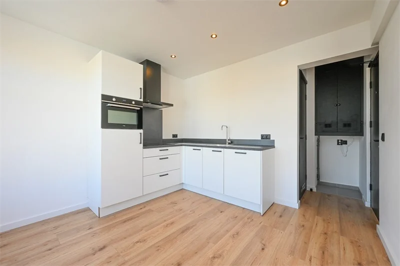 Foto van de Studio gelegen aan de V.'. Hoffplein in Schiedam