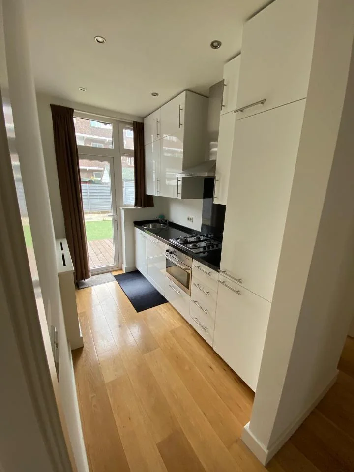 Foto van de Kamer gelegen aan de Hoog Buurlostraat in Den Haag