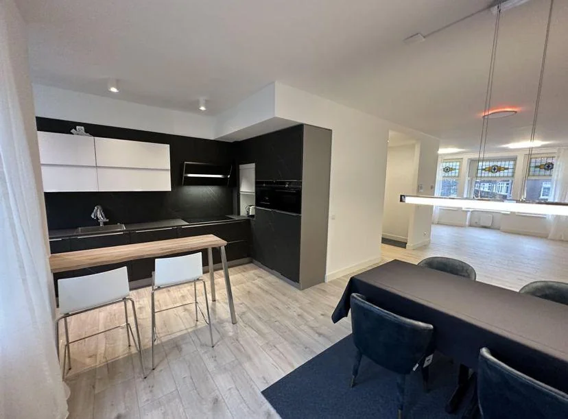 Foto van de Kamer gelegen aan de Oudedijk in Rotterdam