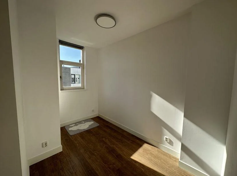 Foto van de Kamer gelegen aan de Oudedijk in Rotterdam