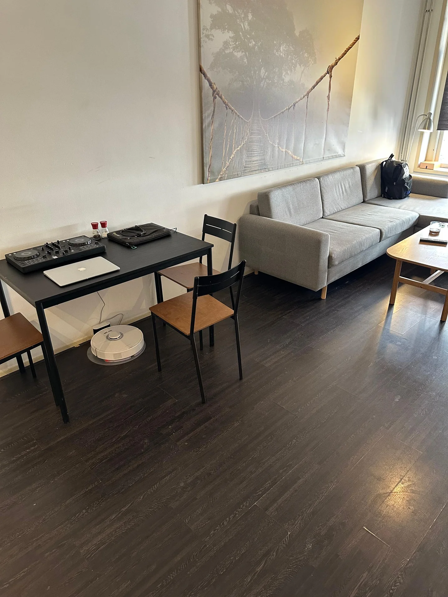 Foto van de Kamer gelegen aan de Lange Leidsedwarsstraat in Amsterdam