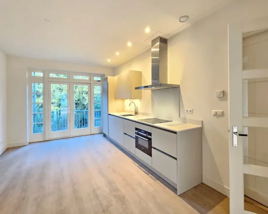 Foto van de Appartement gelegen aan de Stadionkade in Amsterdam