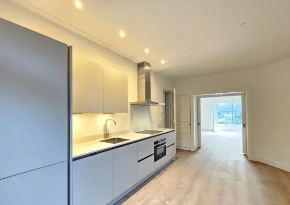 Foto van de Appartement gelegen aan de Stadionkade in Amsterdam