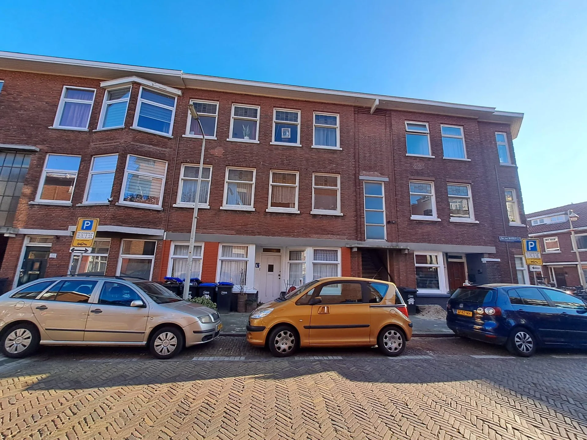 Foto van de Kamer gelegen aan de Jan ten Brinkstraat in Den Haag