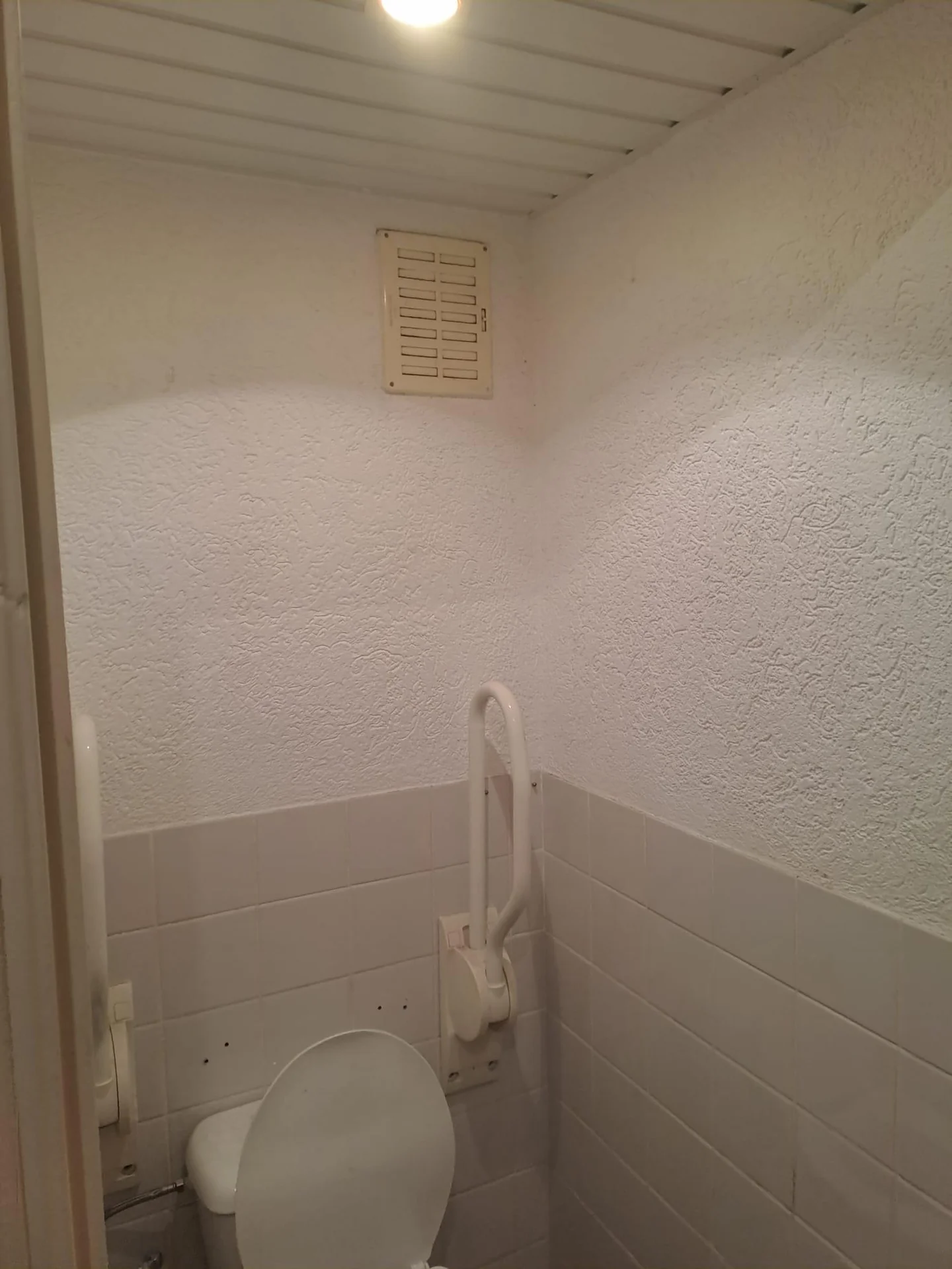 Foto van de Kamer gelegen aan de Jan ten Brinkstraat in Den Haag