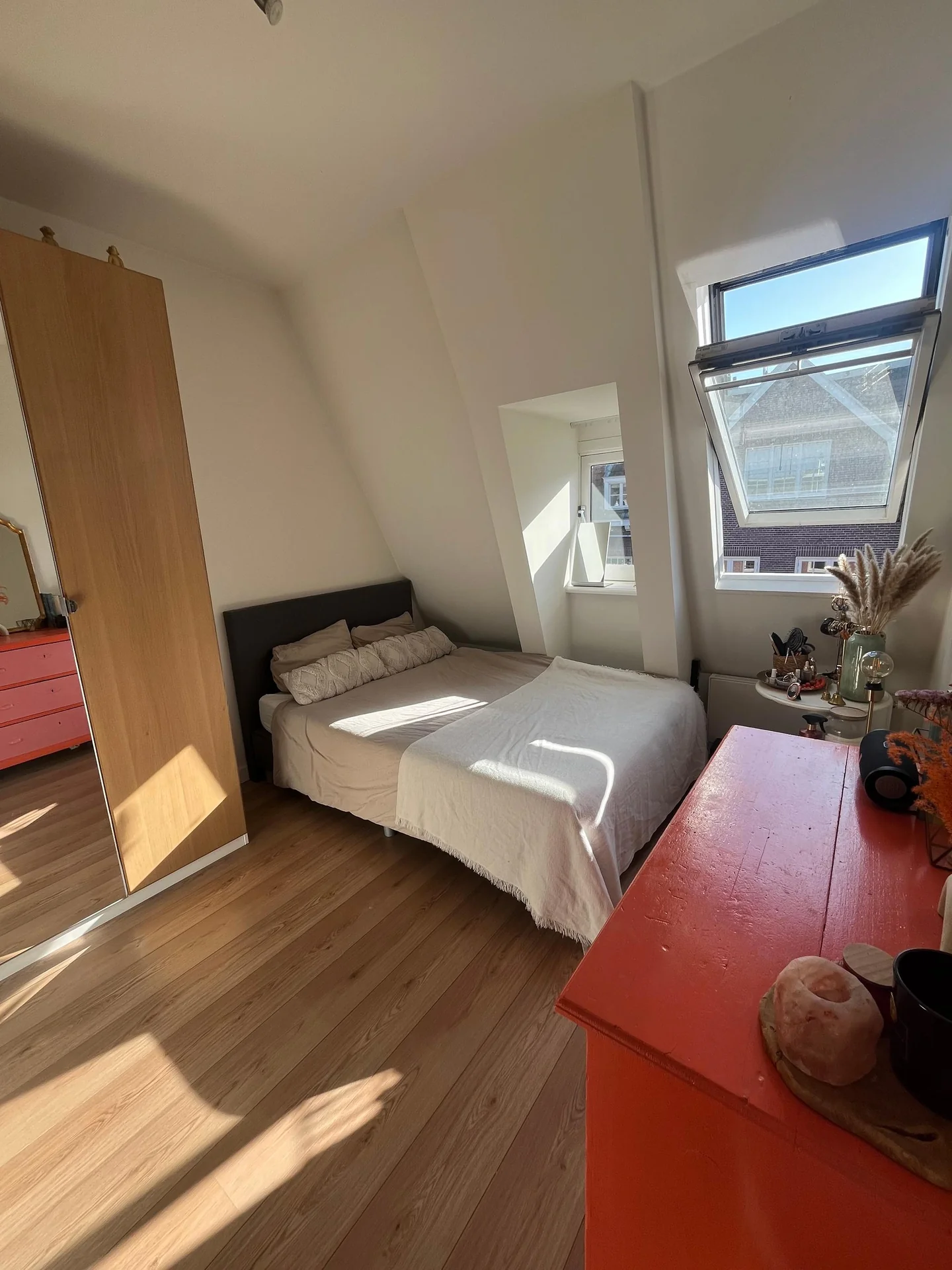 Foto van de Kamer gelegen aan de Zocherstraat in Amsterdam