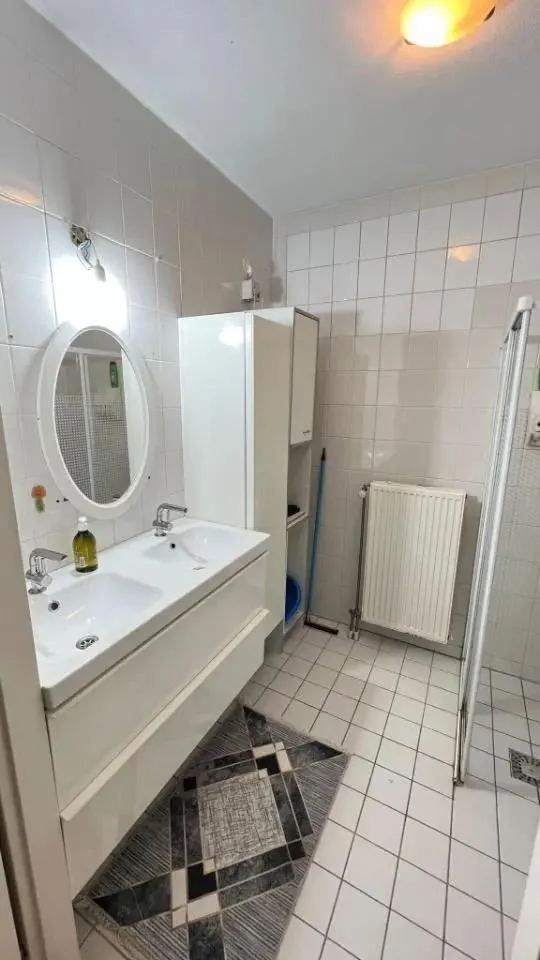 Foto van de Kamer gelegen aan de Alma Tademastraat in Amsterdam