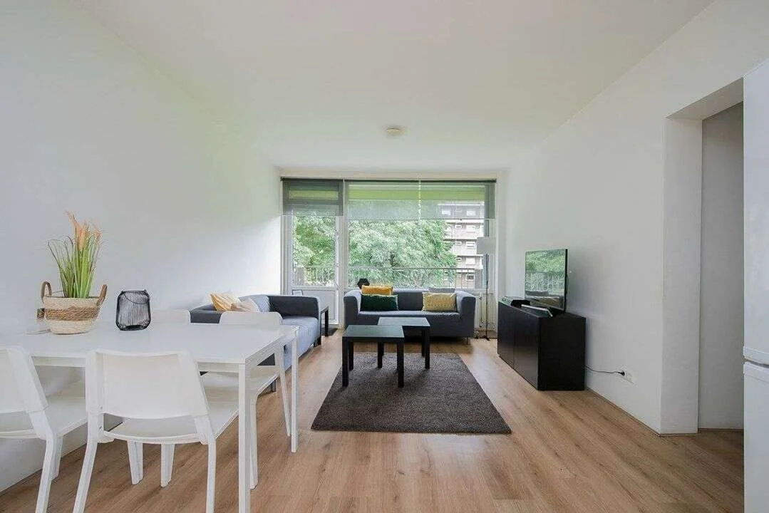 Foto van de Appartement gelegen aan de Mr. G. Groen van Prinstererlaan in Amstelveen