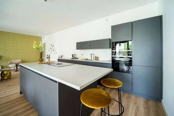 Foto van de Appartement gelegen aan de Burgemeester Rijnderslaan in Amstelveen