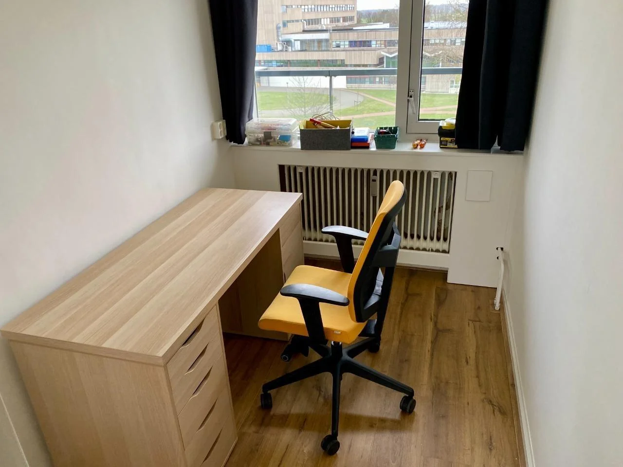 Foto van de Kamer gelegen aan de Burgemeester Caan van Necklaan in Leidschendam