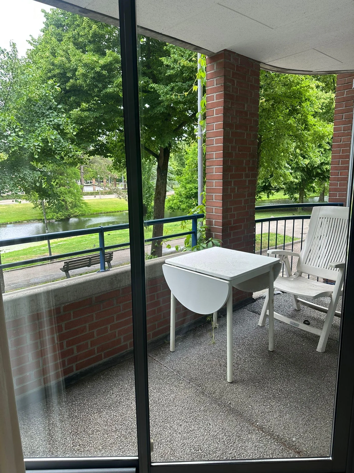 Foto van de Kamer gelegen aan de Heemraadssingel in Rotterdam