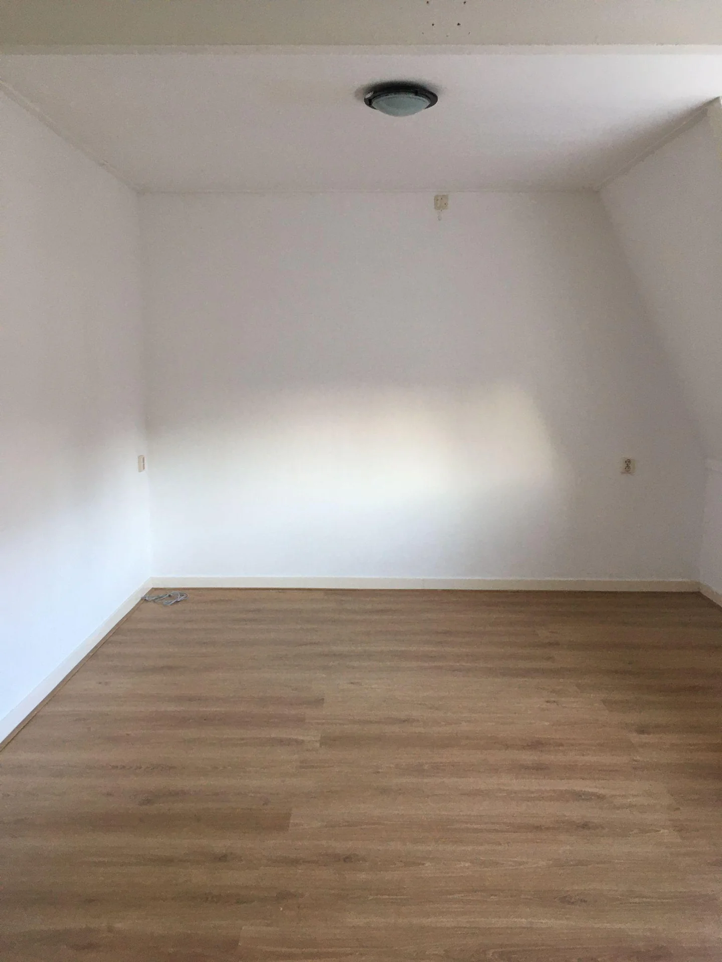 Foto van de Kamer gelegen aan de van Sytzamastraat in Leeuwarden