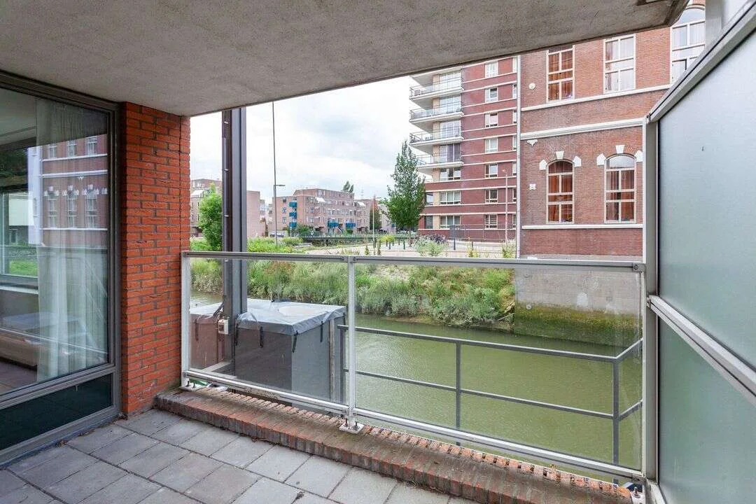 Foto van de Appartement gelegen aan de Honingerdijk in Rotterdam