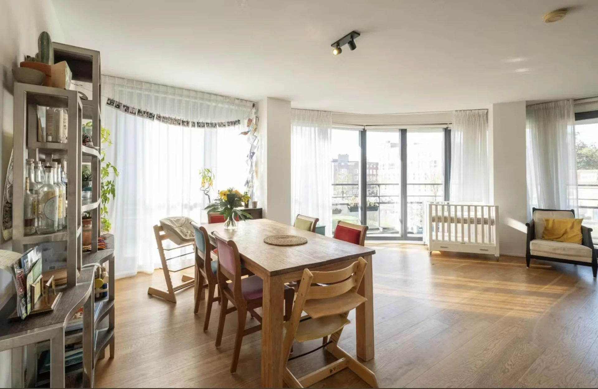 Foto van de Appartement gelegen aan de Stephensonstraat in Amsterdam