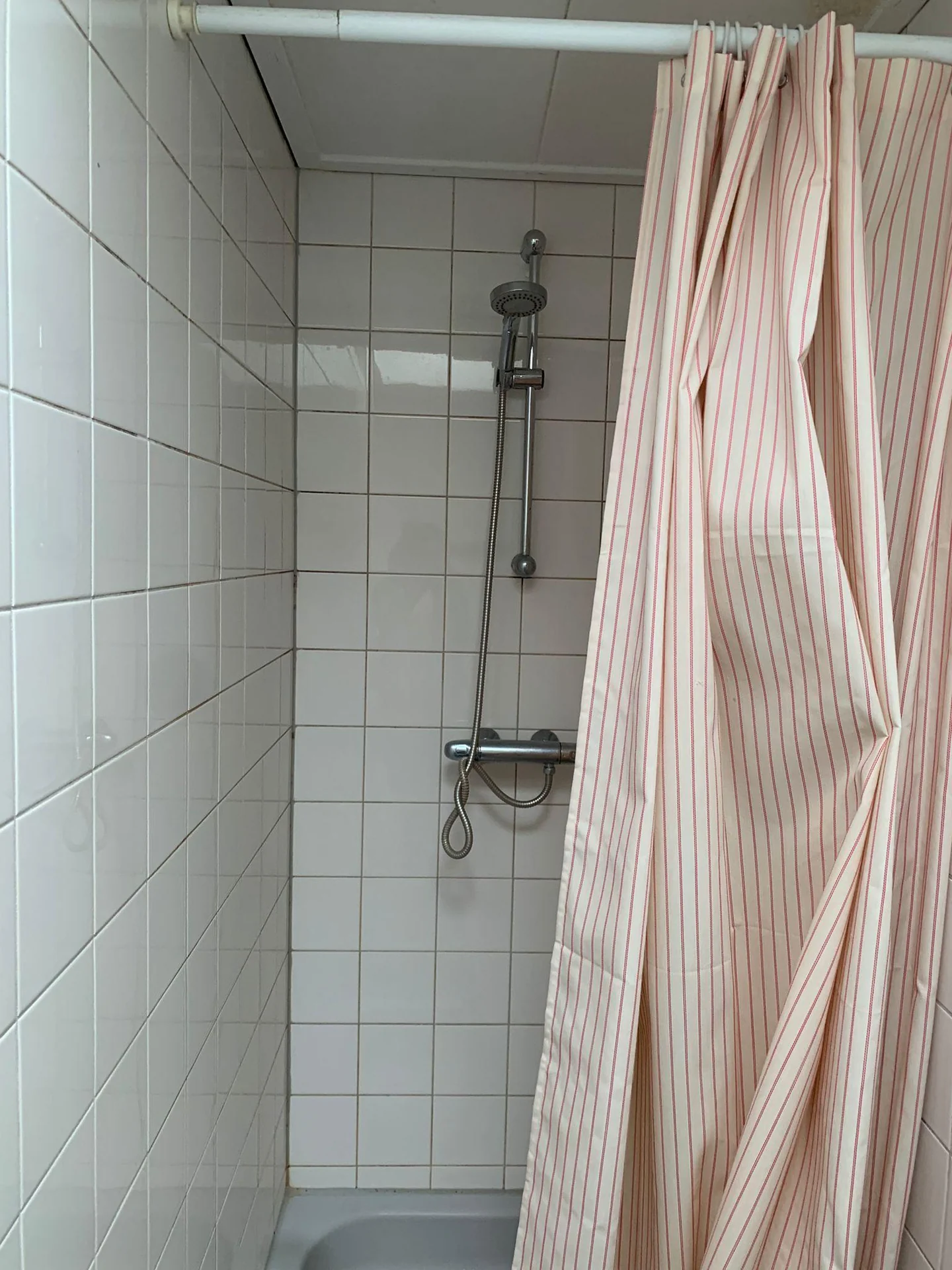 Foto van de Kamer gelegen aan de Dullertstraat in Arnhem