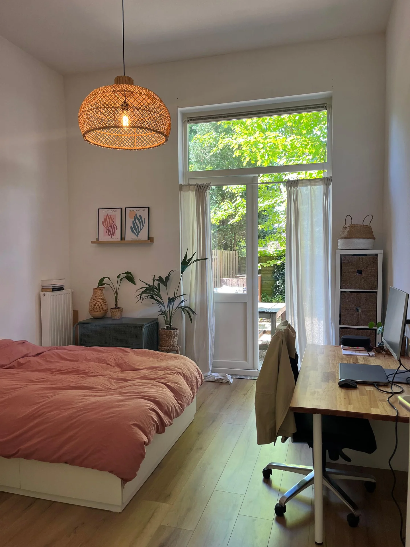 geblurde versie van de foto als achtergrond