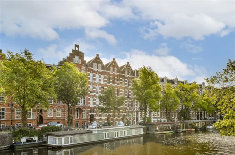 Foto van de Appartement gelegen aan de Leidsekade in Amsterdam