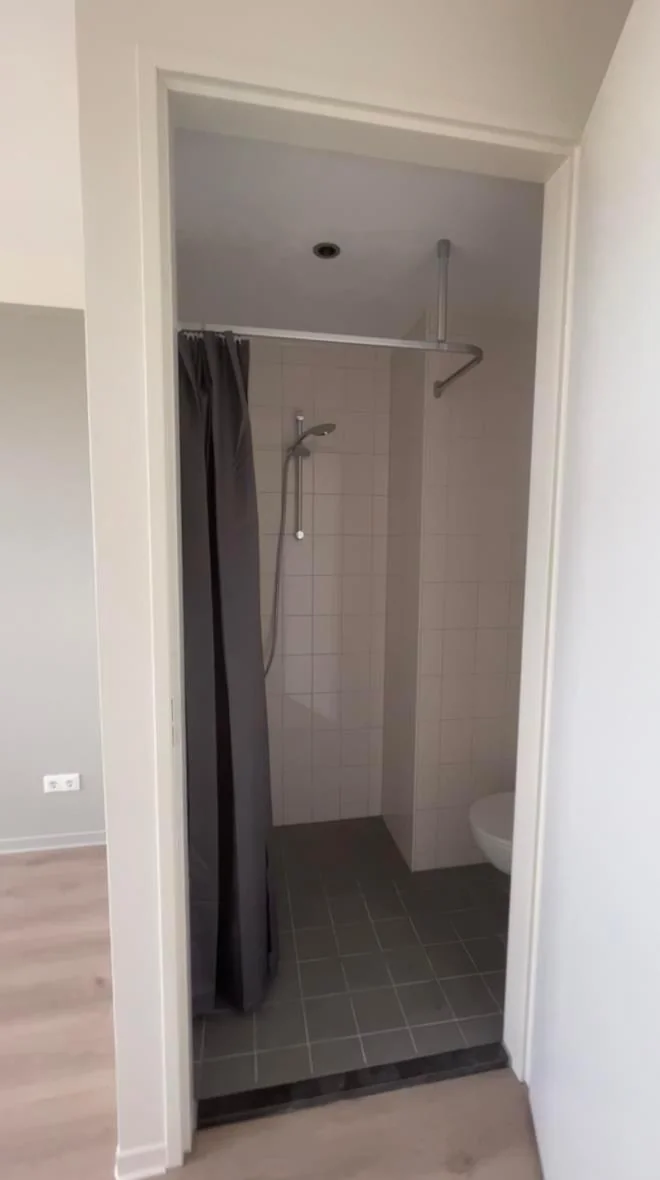 Foto van de Kamer gelegen aan de Wouter van Doeverenplein in Groningen