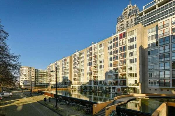 Foto van de Appartement gelegen aan de Omval in Amsterdam