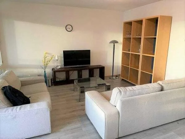 Foto van de Appartement gelegen aan de Omval in Amsterdam