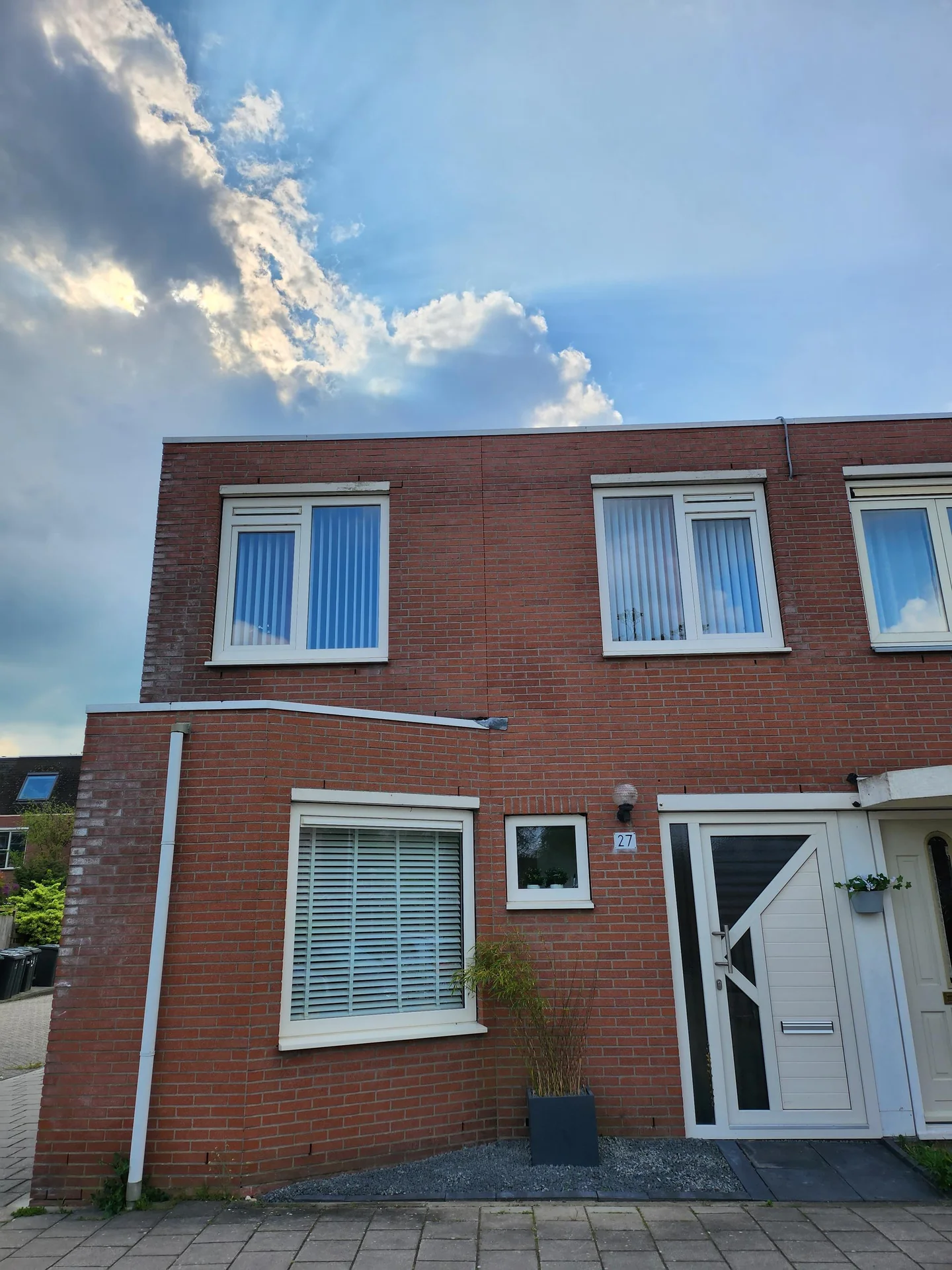 geblurde versie van de foto als achtergrond