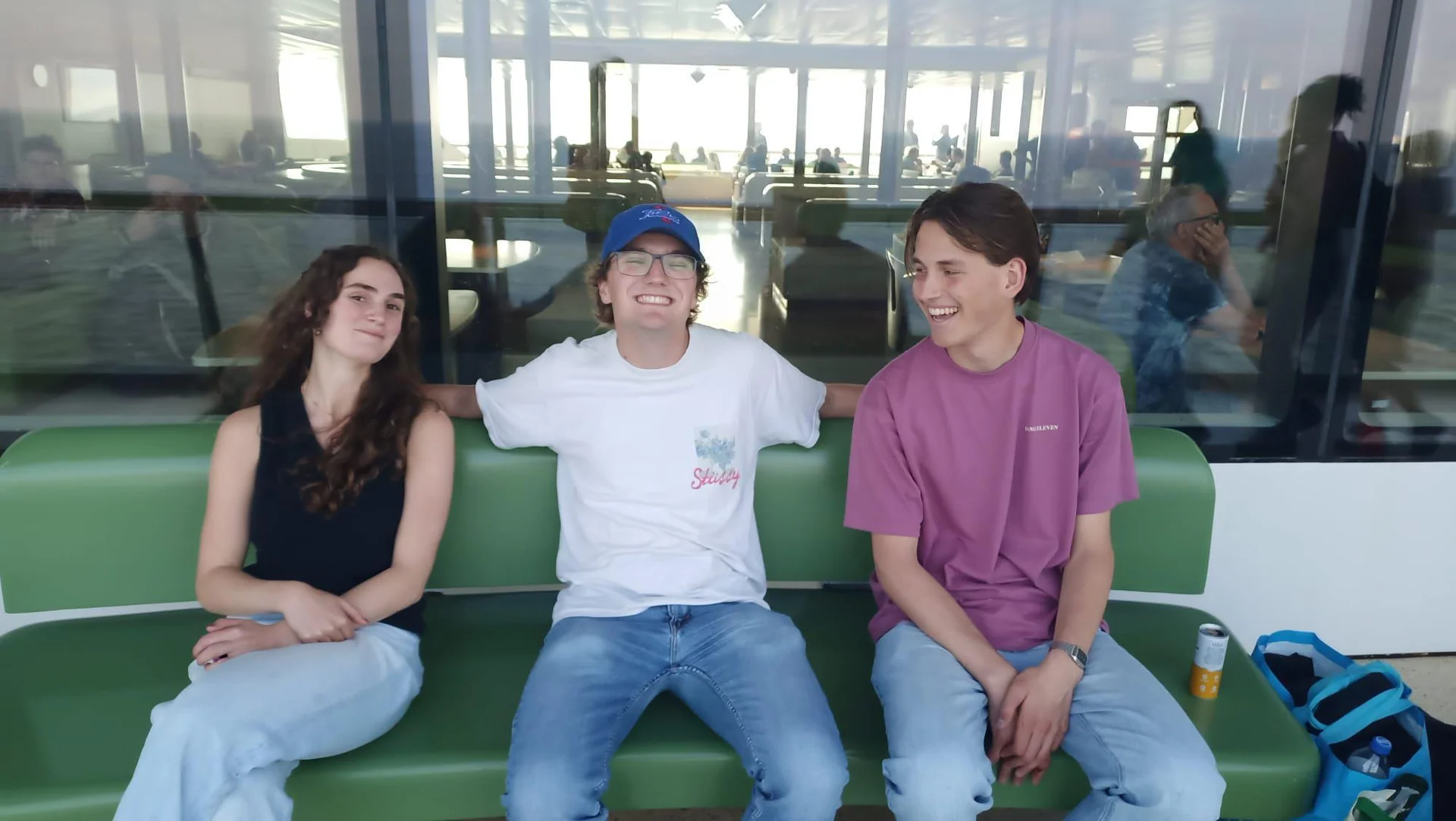 geblurde versie van de foto als achtergrond