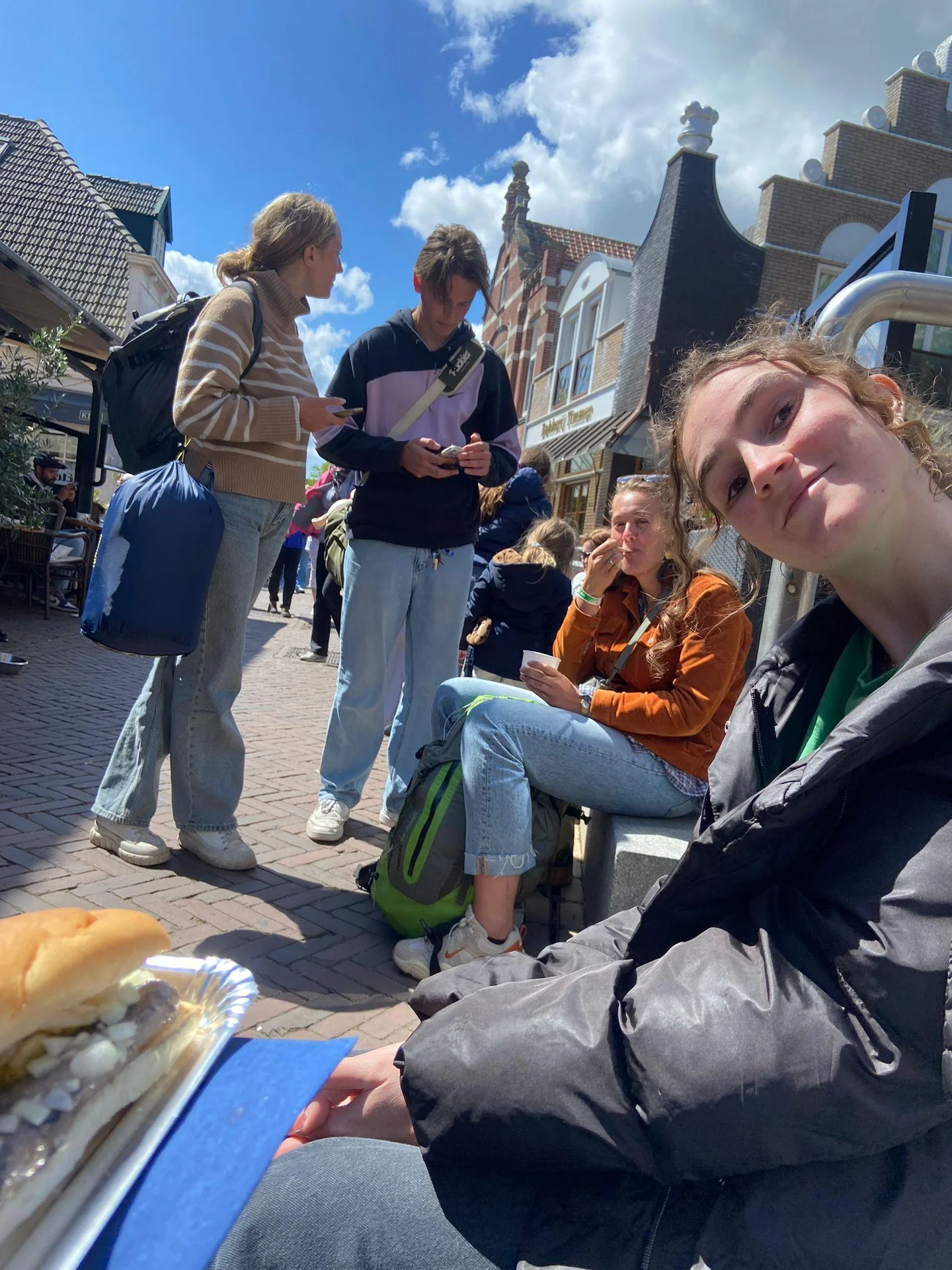 geblurde versie van de foto als achtergrond