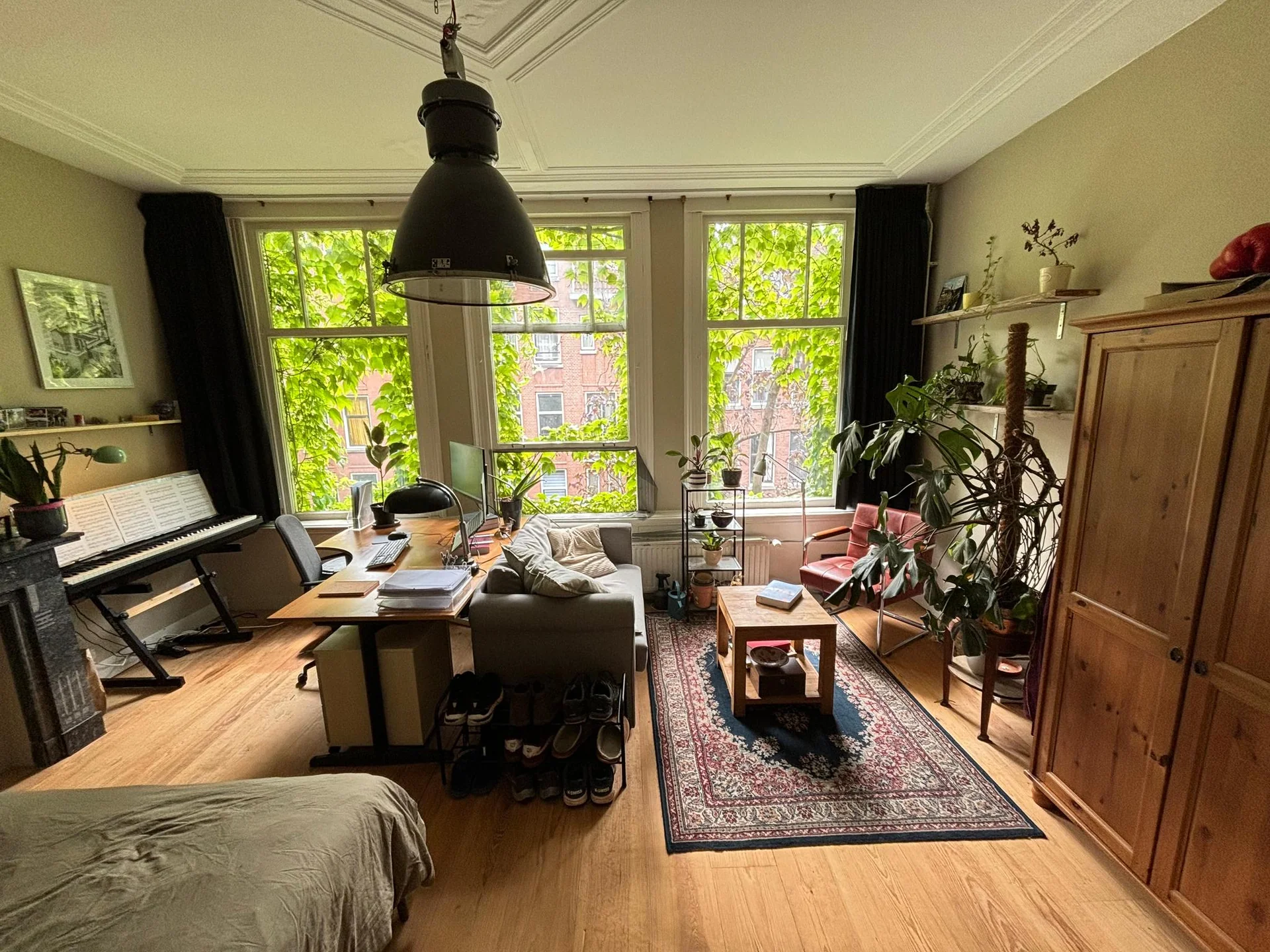 Foto van de Kamer gelegen aan de Van Weelstraat in Rotterdam