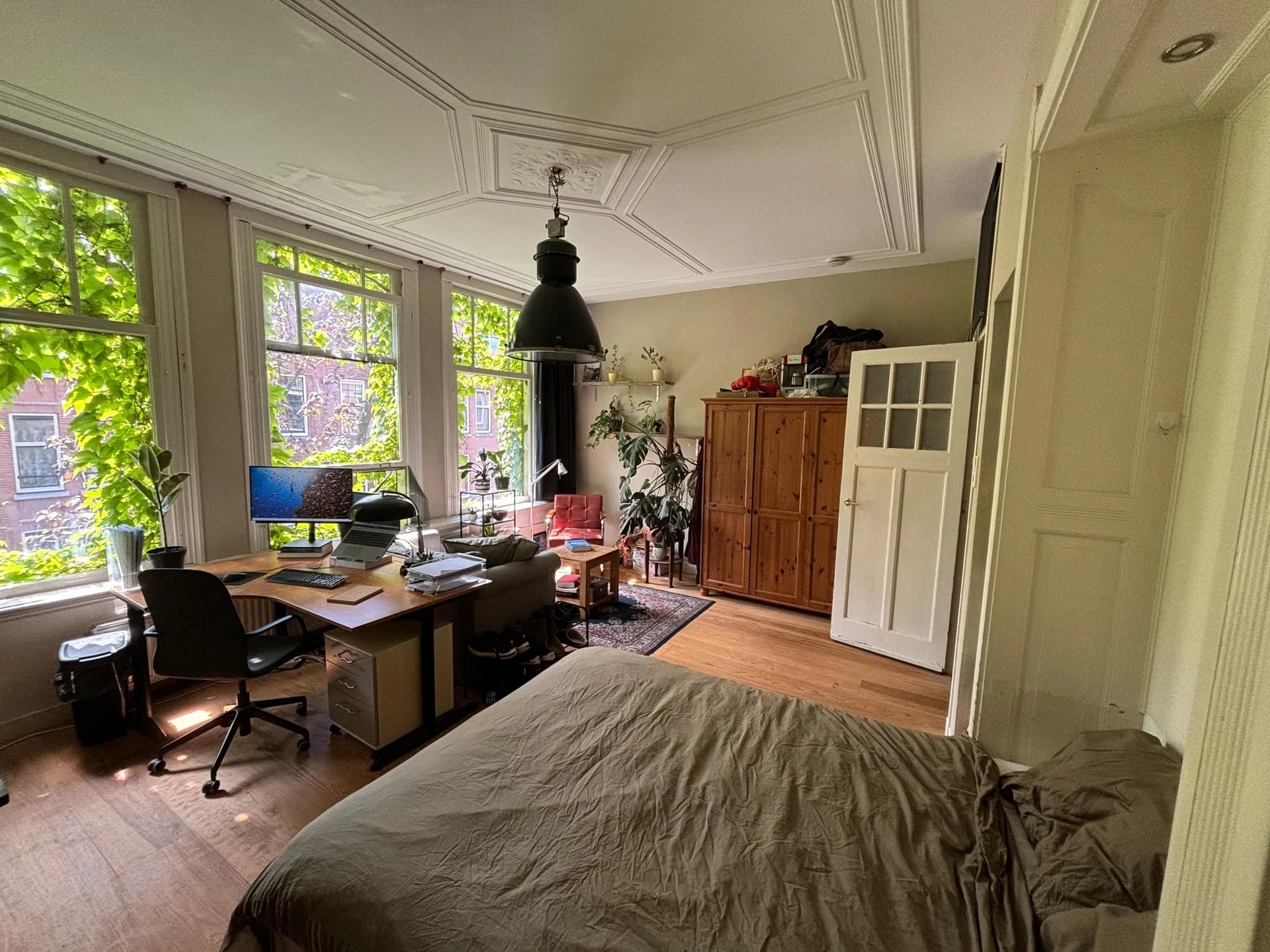 Foto van de Kamer gelegen aan de Van Weelstraat in Rotterdam