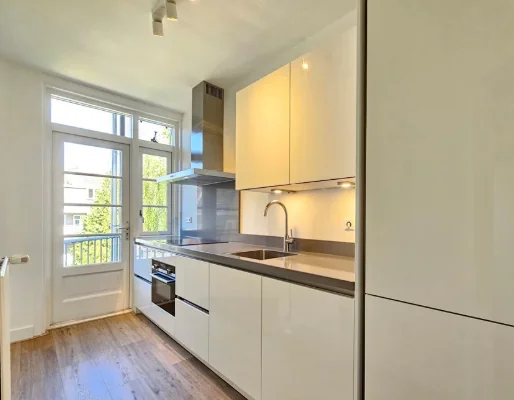 Foto van de Appartement gelegen aan de Stadionkade in Amsterdam