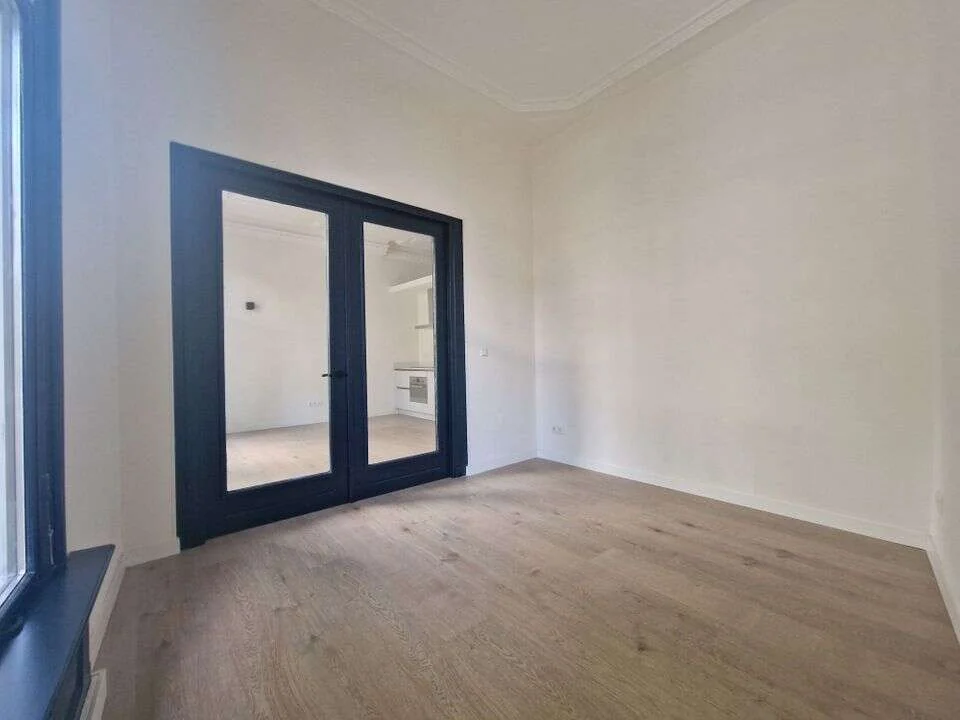 Foto van de Appartement gelegen aan de van Vollenhovenstraat in Rotterdam