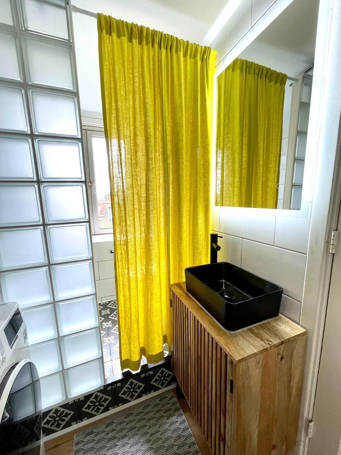 Foto van de Kamer gelegen aan de Uiterwaardenstraat in Amsterdam